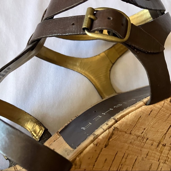 Marc Fisher Brown wedge gladiator style heels. Size 9 - Picture 6 of 14